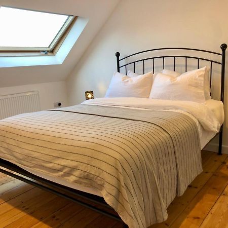 Villa House With Parking, Short Stroll To Quay, Shops And Restaurants Poole Exterior foto