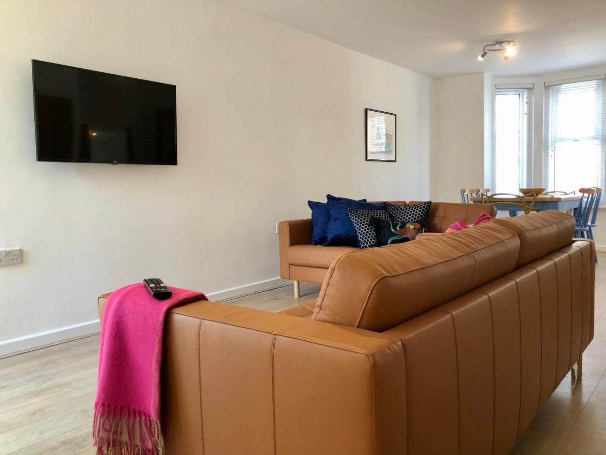 Villa House With Parking, Short Stroll To Quay, Shops And Restaurants Poole Exterior foto
