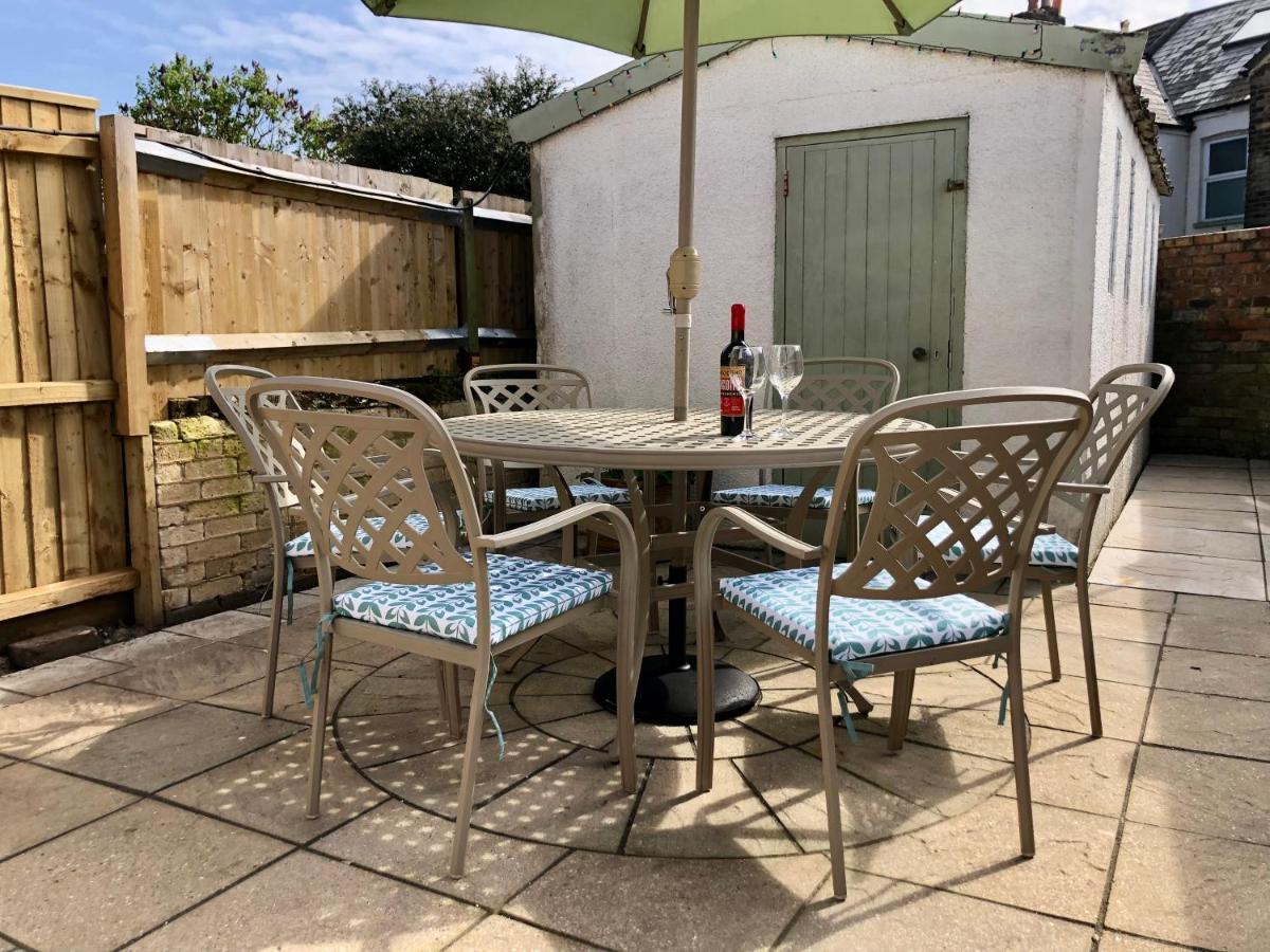 Villa House With Parking, Short Stroll To Quay, Shops And Restaurants Poole Exterior foto
