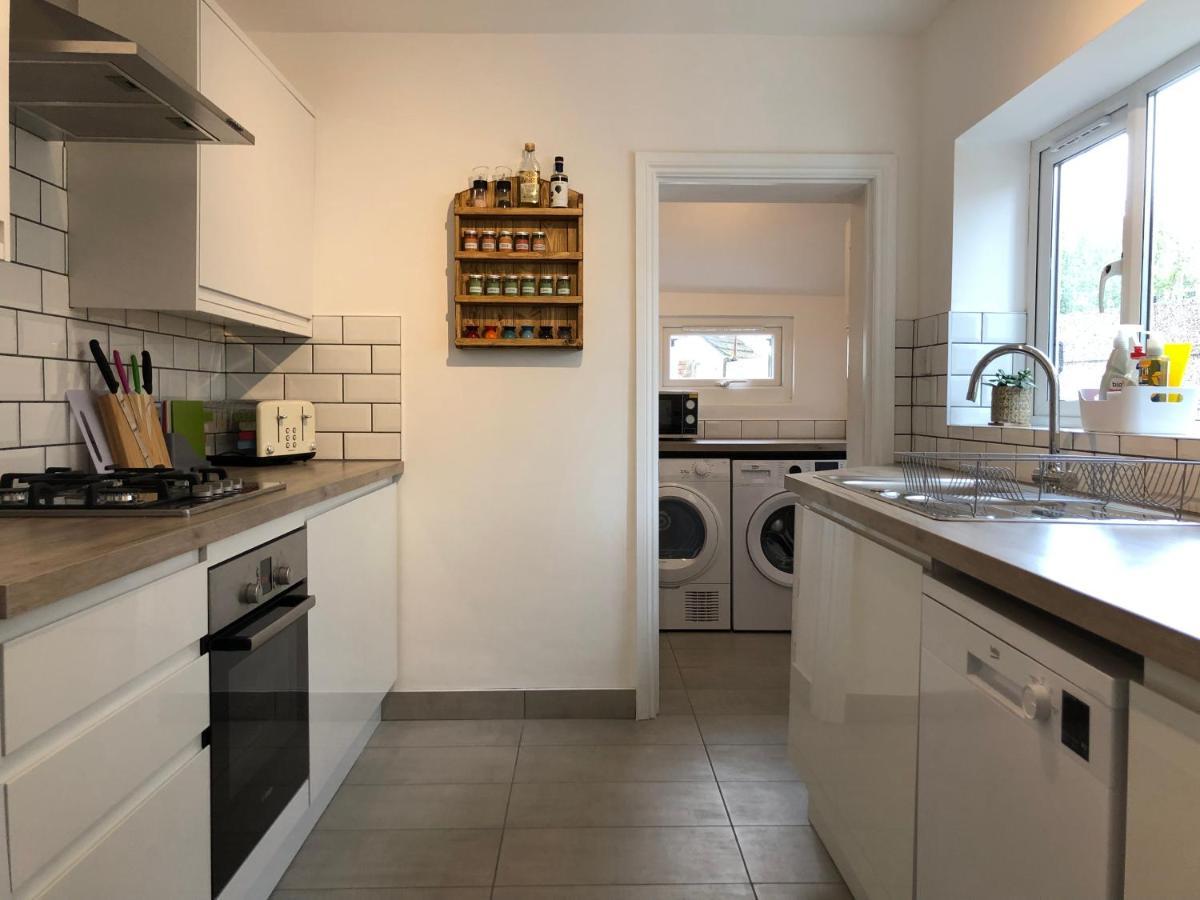 Villa House With Parking, Short Stroll To Quay, Shops And Restaurants Poole Exterior foto